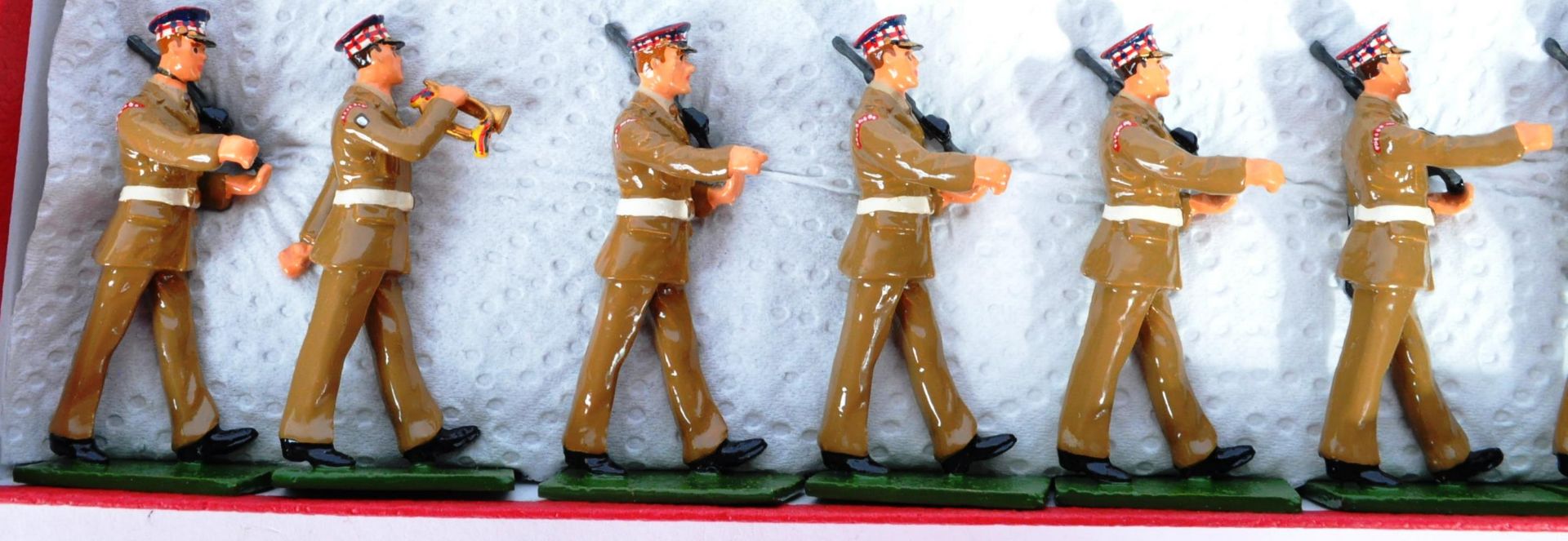 TWO BOXED VINTAGE HAND PAINTED SARAM SOLDIERS - Image 6 of 7