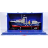 LARGE SCALE RADIO CONTROLLED RC MODEL BOAT - AMERICAN COAST GUARD