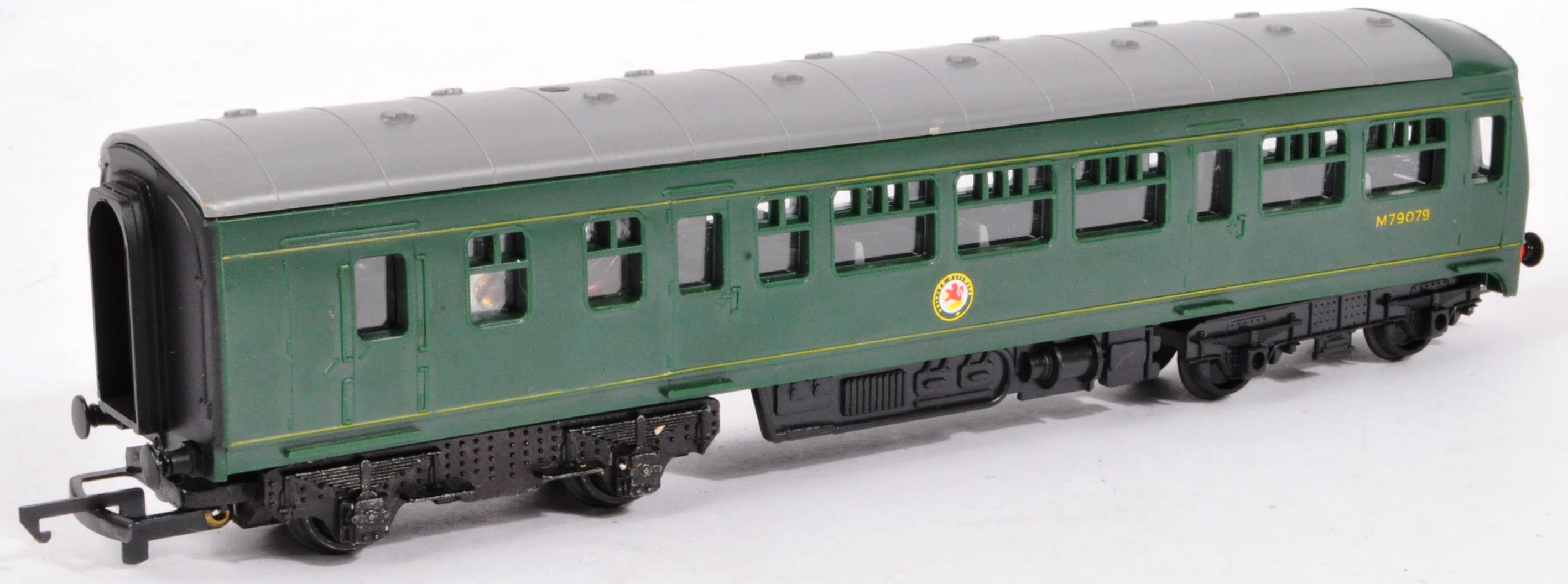 TWO ORIGINAL HORNBY & MAINLINE 00 GAUGE DIESEL LOCOMOTIVES - Image 5 of 7