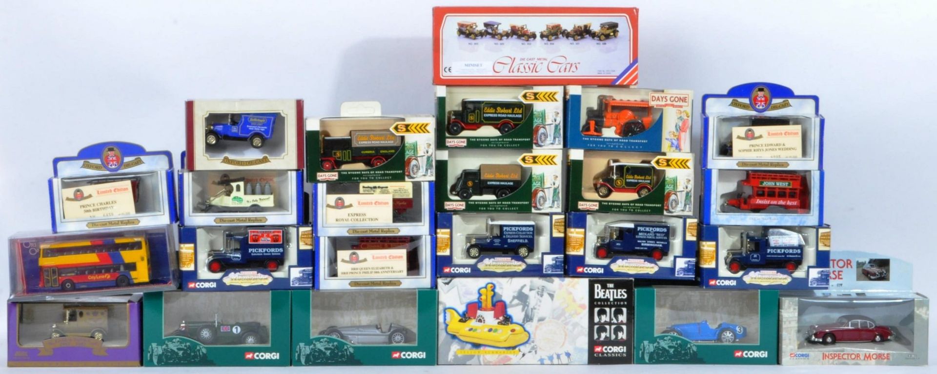 COLLECTION OF ASSORTED BOXED DIECAST MODELS