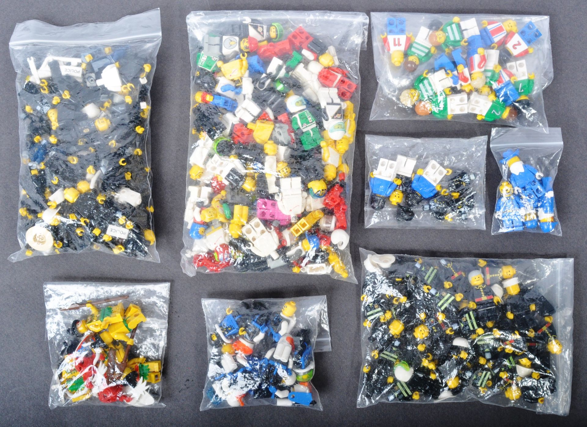 LEGO MINIFIGURES - COLLECTION OF ASSORTED VINTAGE MINIFIGURES