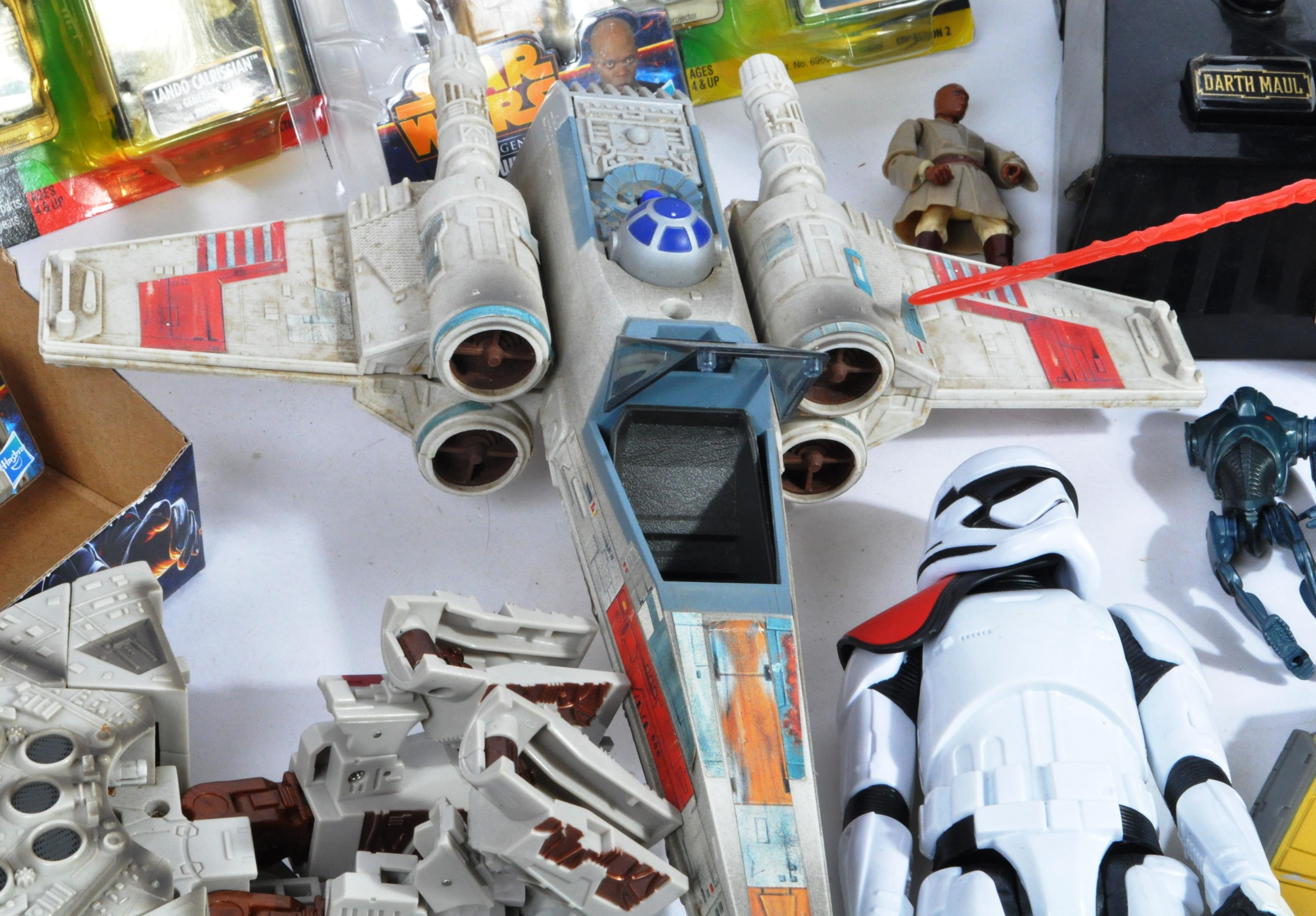 COLLECTION OF ASSORTED STAR WARS ACTION FIGURE PLAY SETS - Image 3 of 7