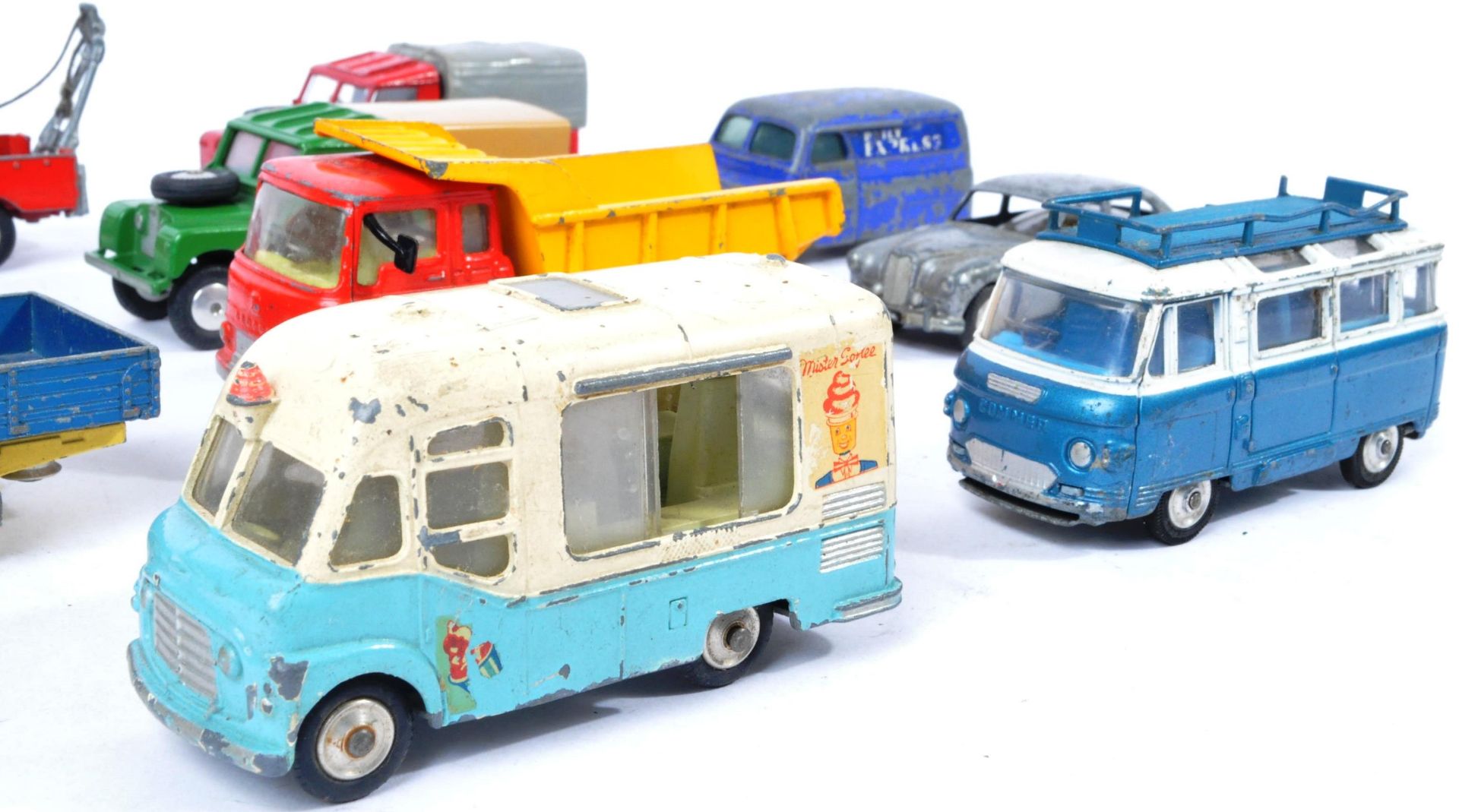COLLECTION OF X10 VINTAGE CORGI TOYS DIECAST VEHICLES - Image 2 of 6