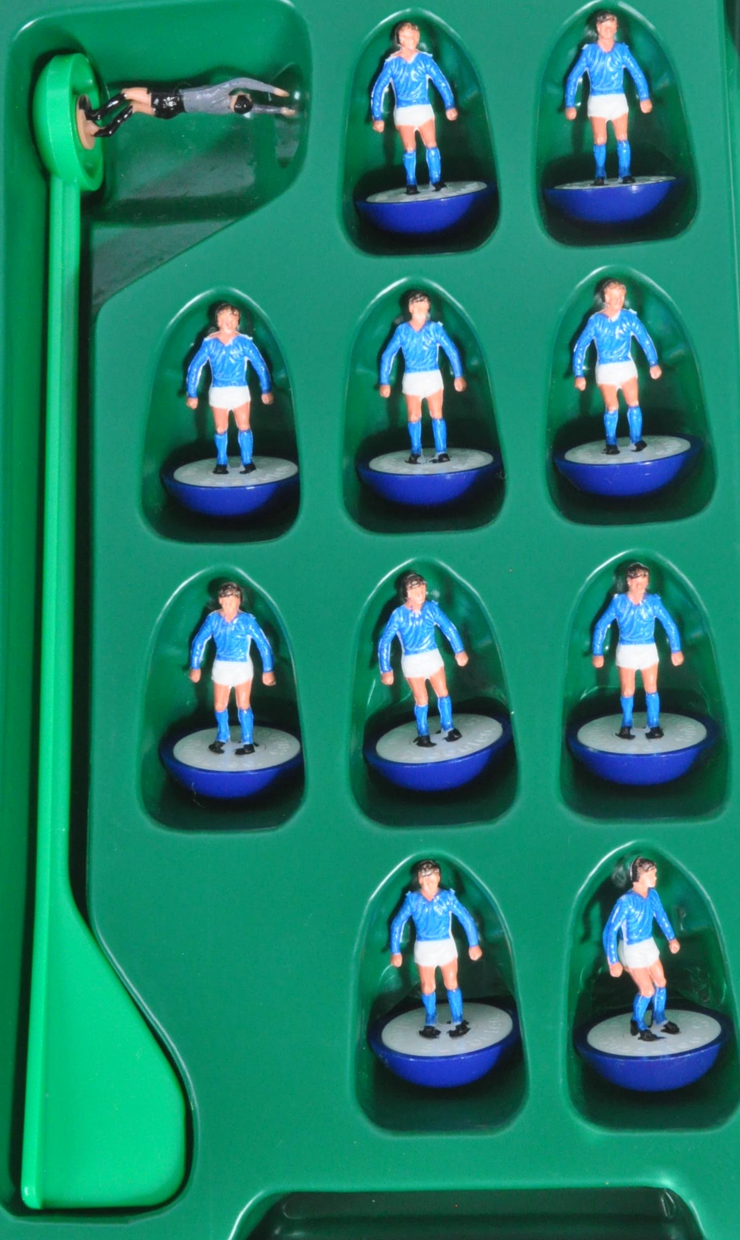 TWO ORIGINAL VINTAGE BOXED SUBBUTEO TABLE TOP FOOTBALL SETS - Image 5 of 13