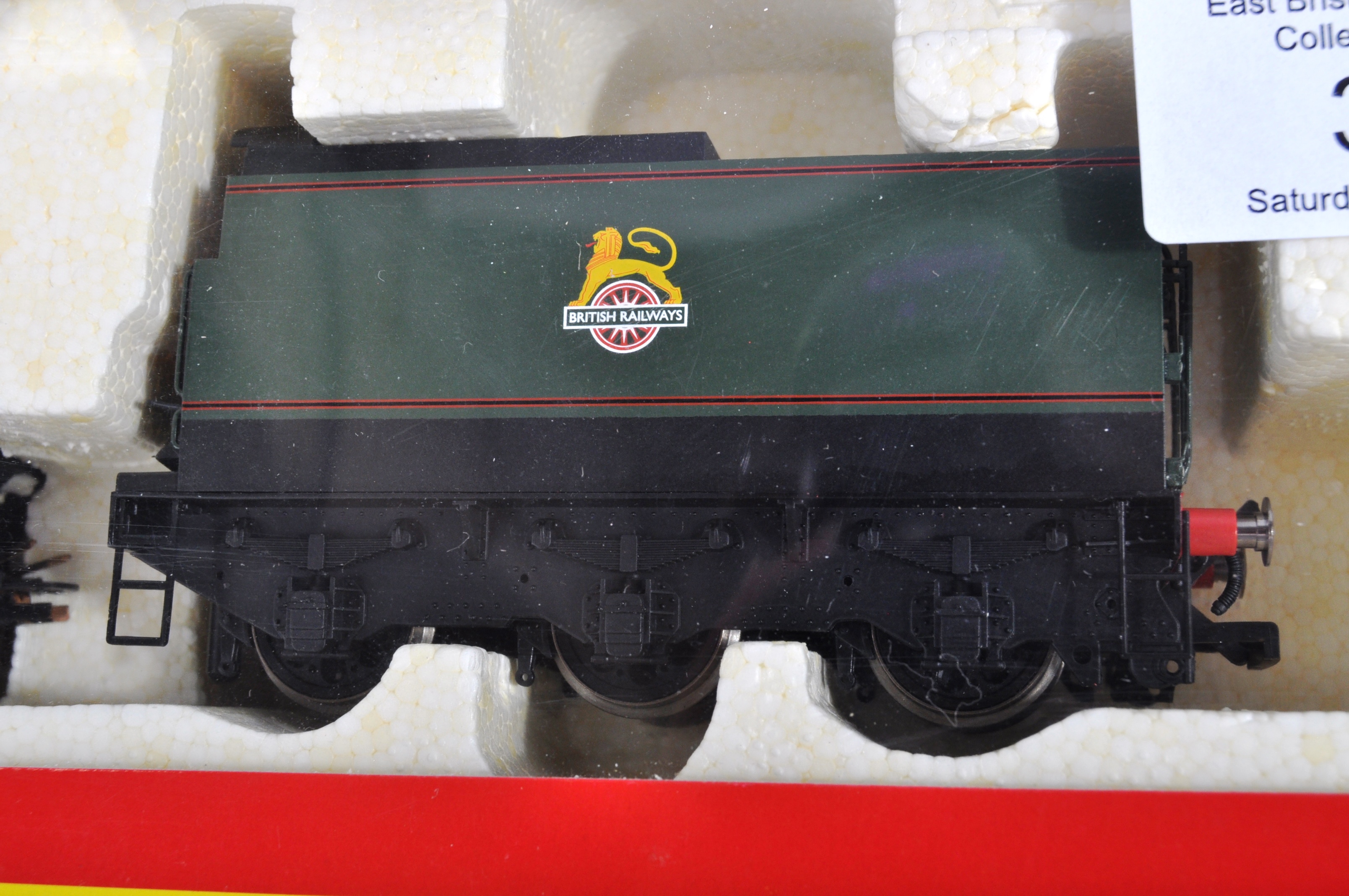 ORIGINAL HORNBY 00 GAUGE MODEL RAILWAY TRAINSET LOCOMOTIVE - Image 3 of 4