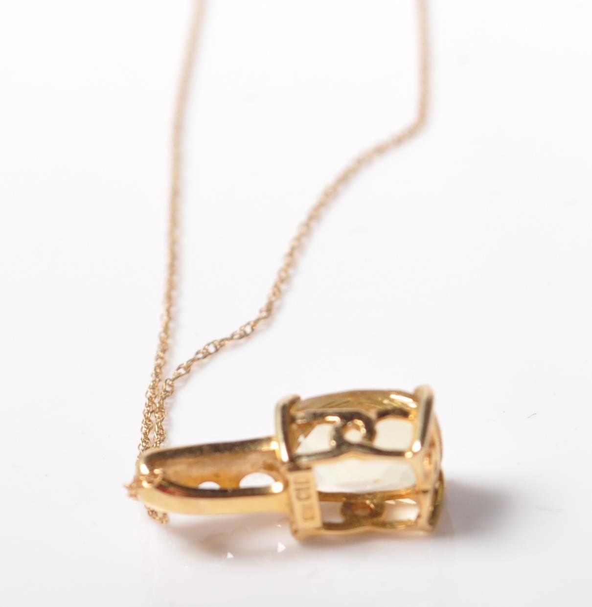 9CT GOLD AND CITRINE PENDANT NECKLACE - Image 6 of 8