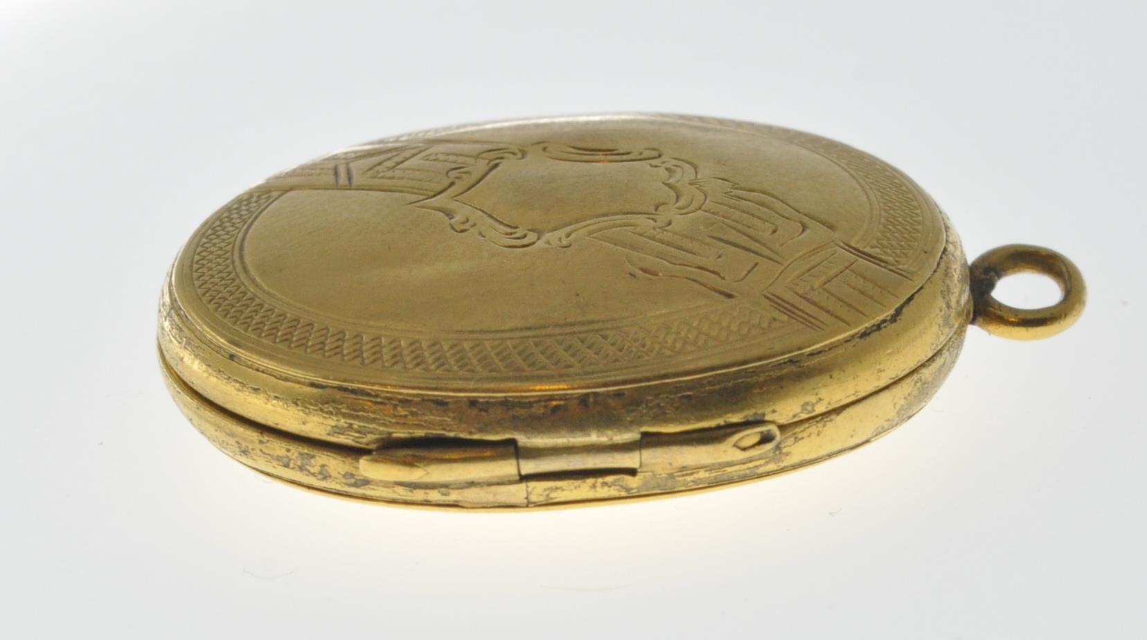 VICTORIAN GOLD PLATED GREEK KEY LOCKET PENDANT - Image 6 of 6