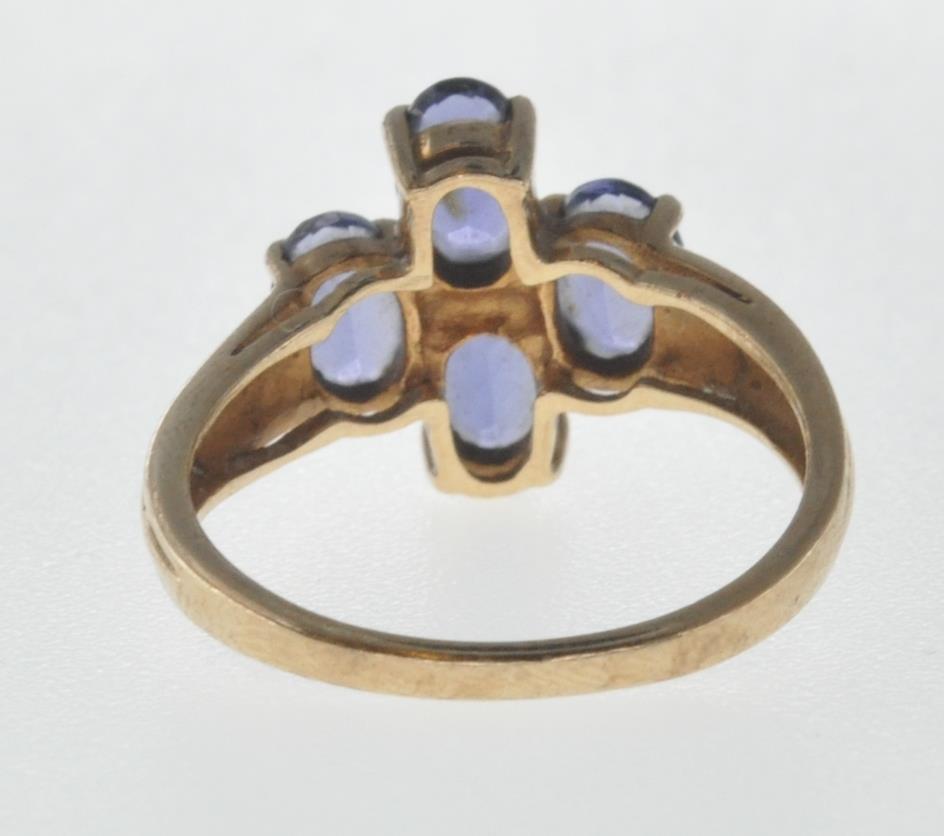 HALLMARKED 9CT GOLD AND PURPLE STONE RING. - Image 4 of 7
