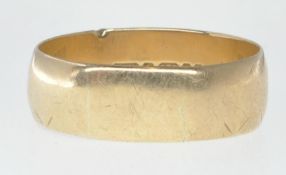 HALLMARKED 9CT GOLD BAND RING