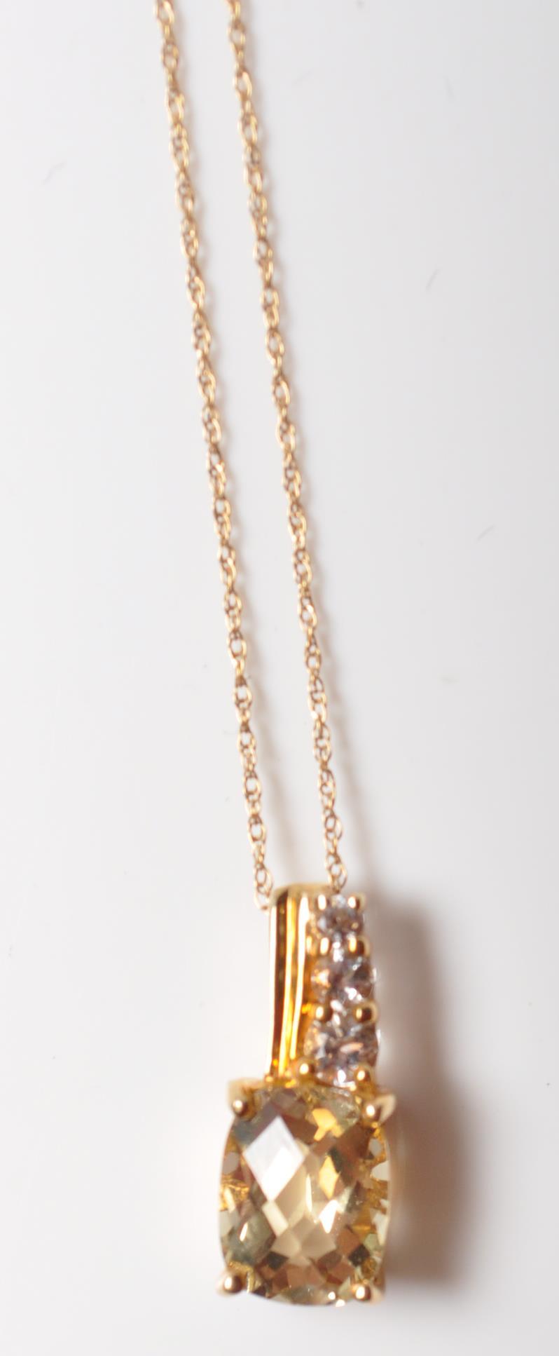 9CT GOLD AND CITRINE PENDANT NECKLACE - Image 3 of 8