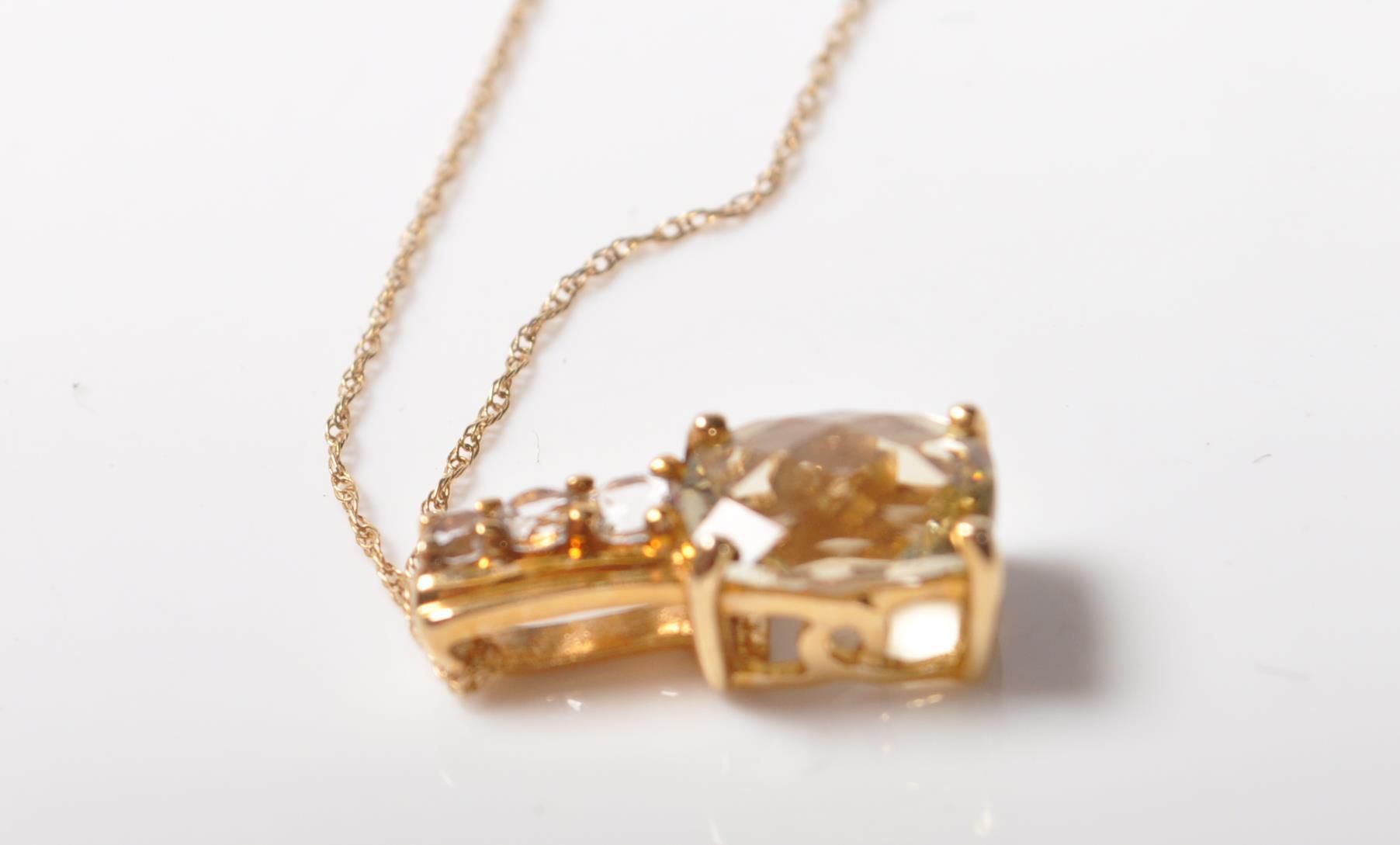 9CT GOLD AND CITRINE PENDANT NECKLACE - Image 5 of 8