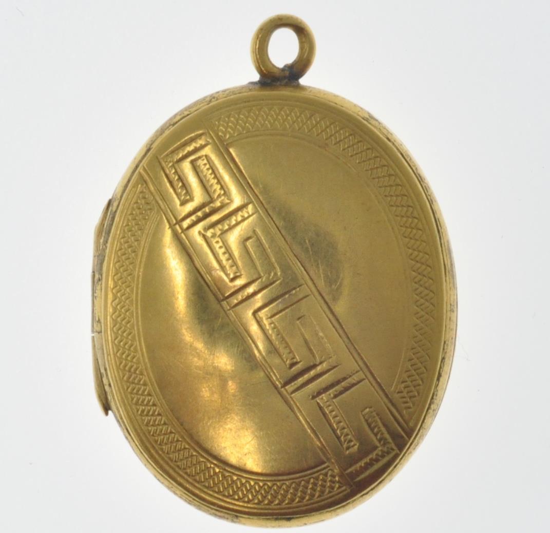 VICTORIAN GOLD PLATED GREEK KEY LOCKET PENDANT - Image 3 of 6