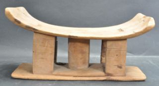 19TH CENTURY JAPANESE HARD WOOD NECK REST