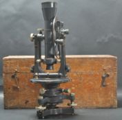 20TH CENTURY CIRCA 1950S SURVEYORS THEODOLITE