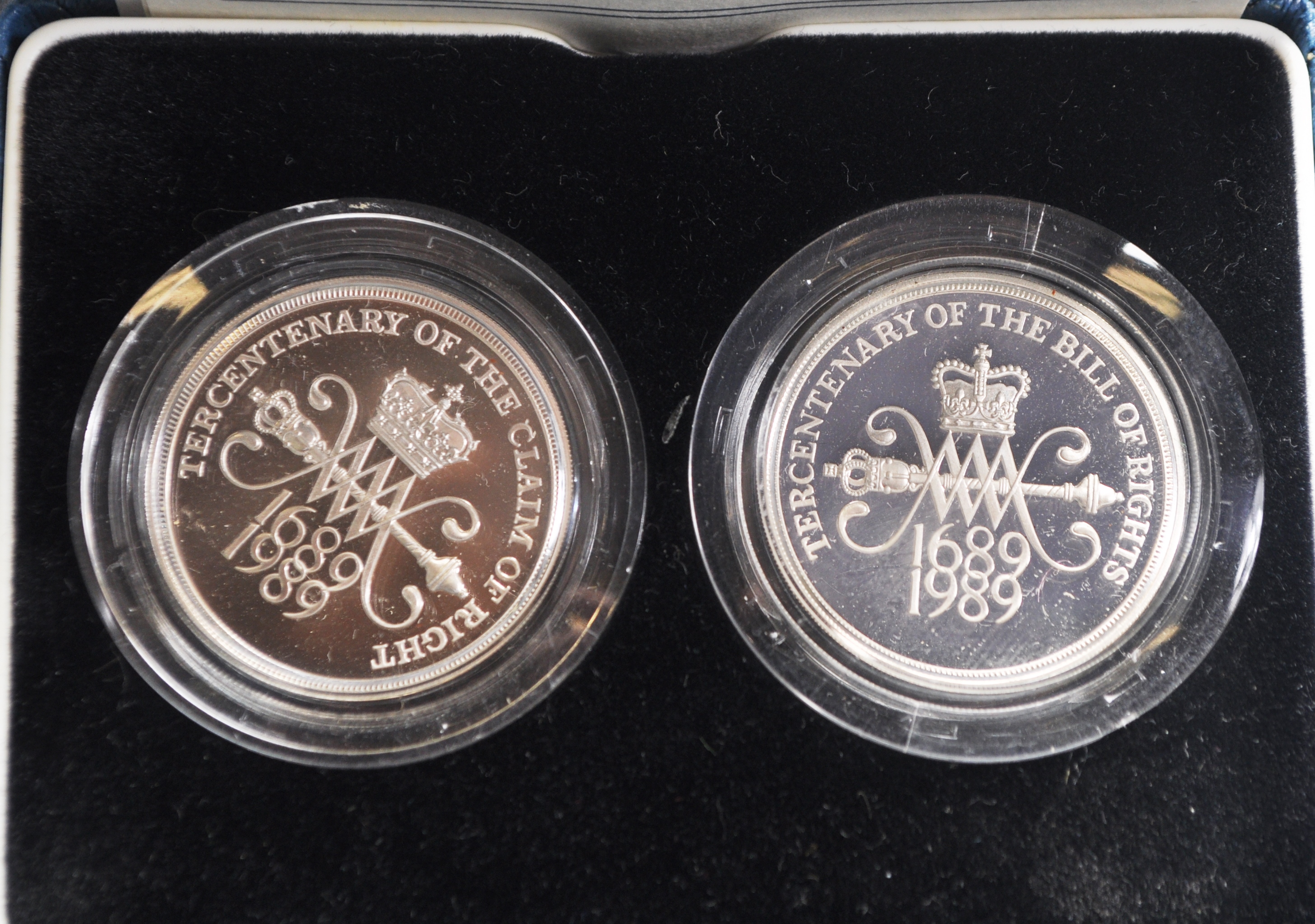 THE ROYAL MINT - 1989 £2 SILVER PROOF TWO COIN SET - Image 2 of 4