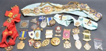 LARGE COLLECTION OF MASONIC AND MASONIC RELATED MEDALS