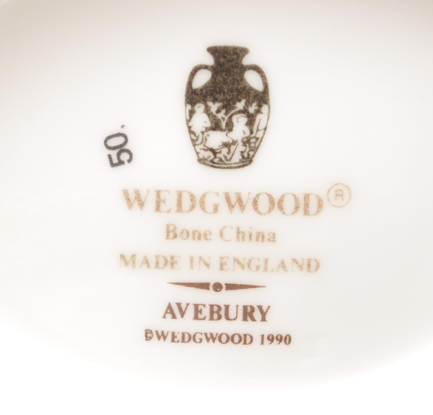 MID 20TH CENTURY WEDGWOOD ICE ROSE TEA SERVICE - Image 6 of 8