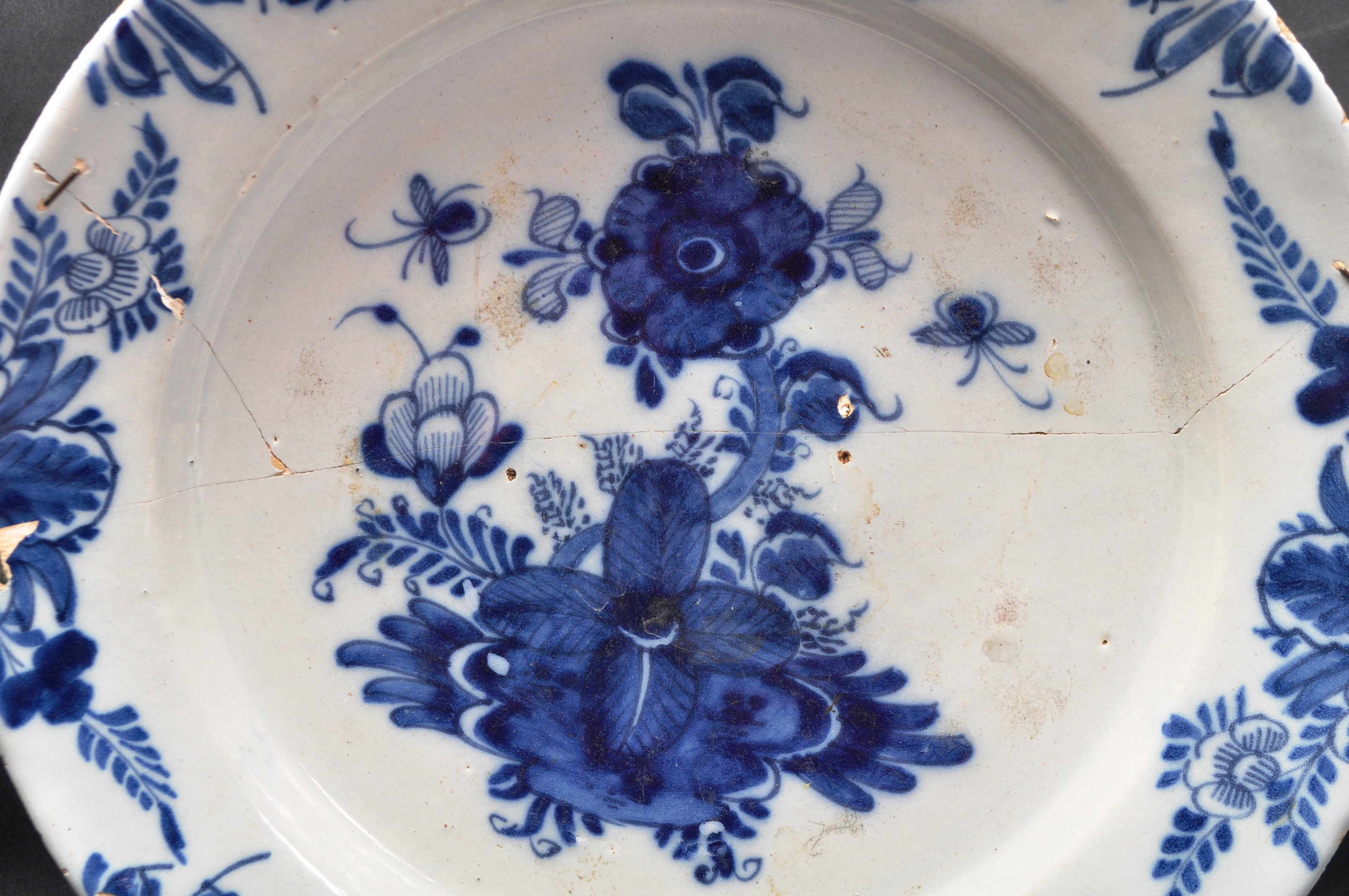 19TH CENTURY BLUE AND WHITE DELFT PLATE - Image 2 of 6