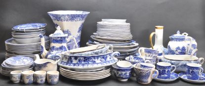 LARGE COLLECTION OF BLUE AND WHITE CHINA