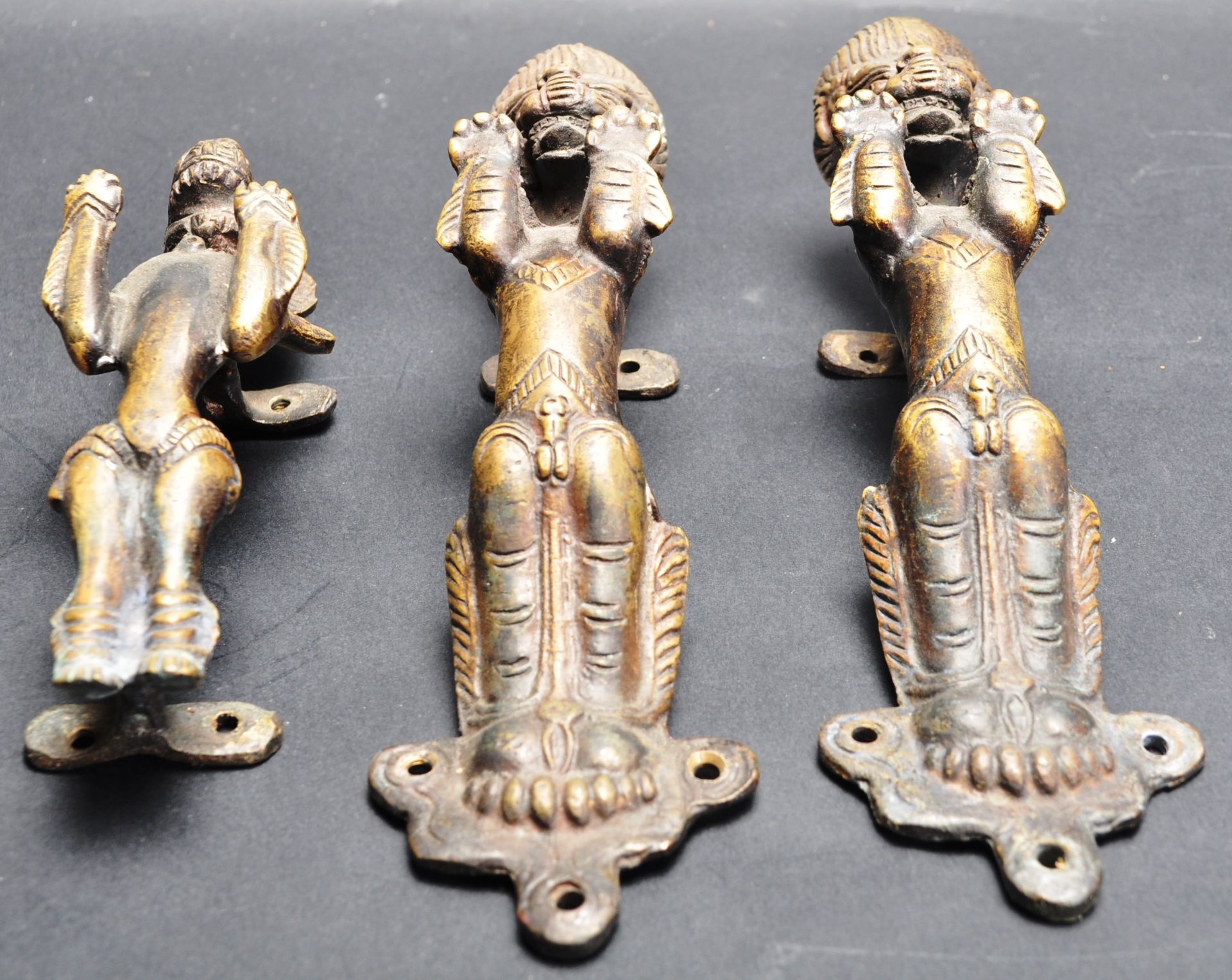 FIVE MID 20TH CENTURY CAST BRASS HANDLES - Image 6 of 8