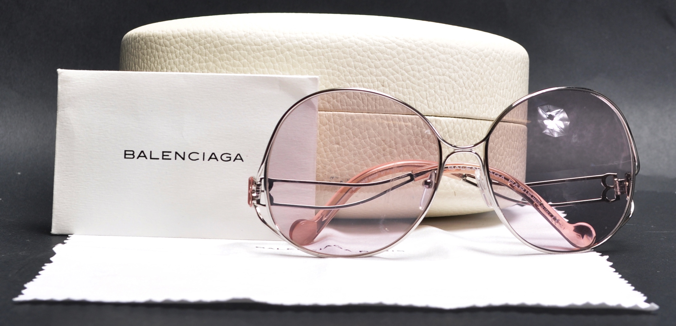 PAIR OF BALENCIAGA SUNGLASSES. - Image 6 of 7