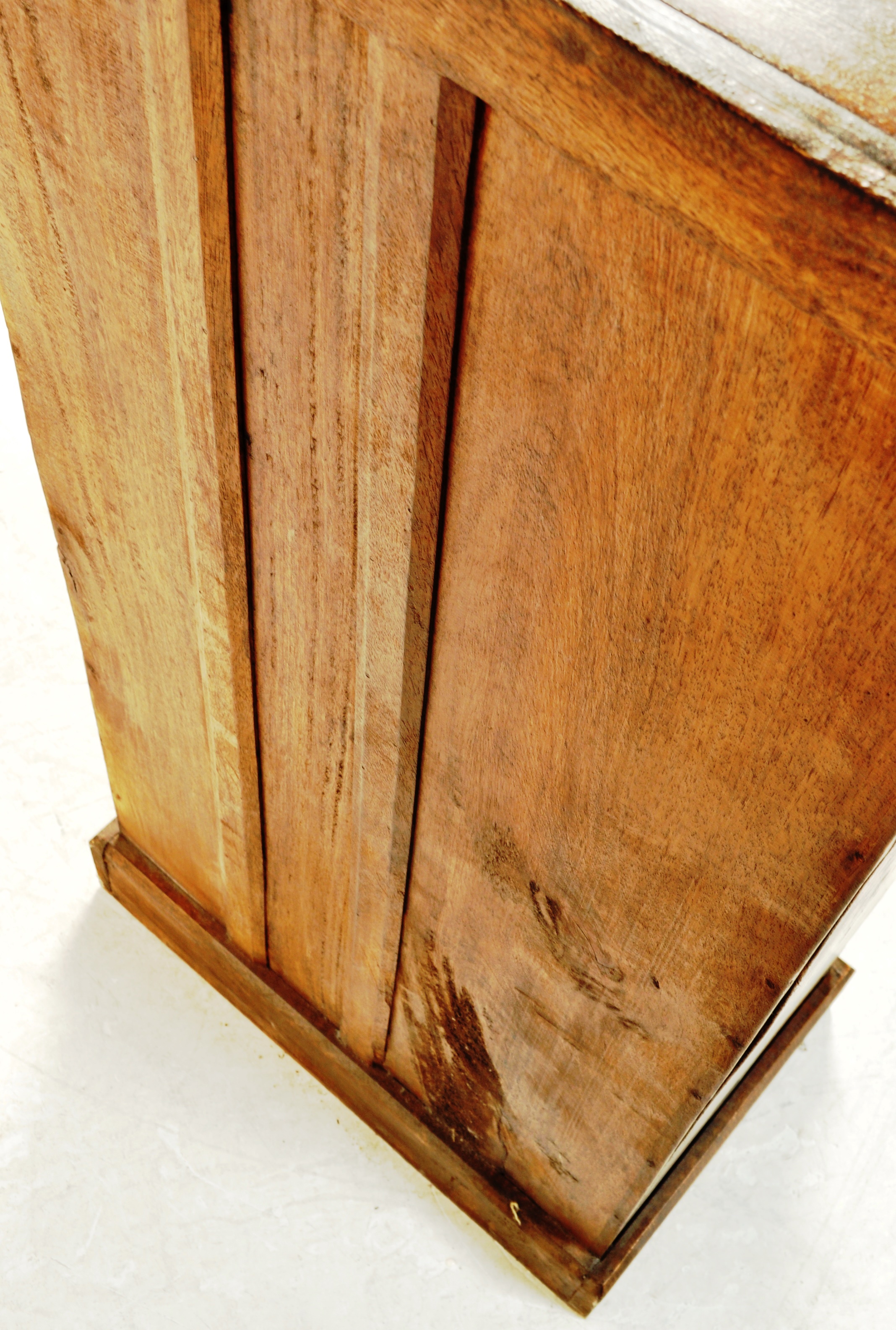 20TH CENTURY INDONESIAN HARDWOOD PEDESTAL CABINET - Image 5 of 5