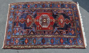 20TH CENTURY HAND WOVEN PERSIAN HAMADAN RUG