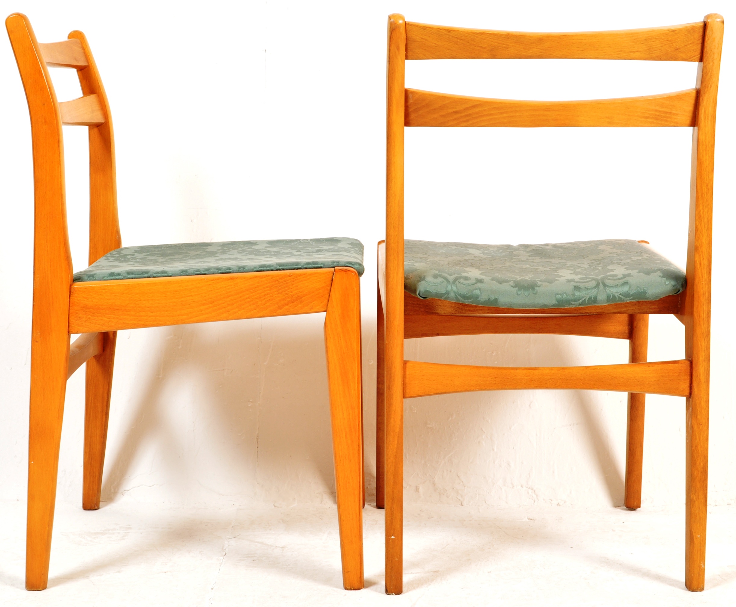 SET OF FOUR VINTAGE MID 20TH CENTURY DINING CHAIRS - Bild 6 aus 7