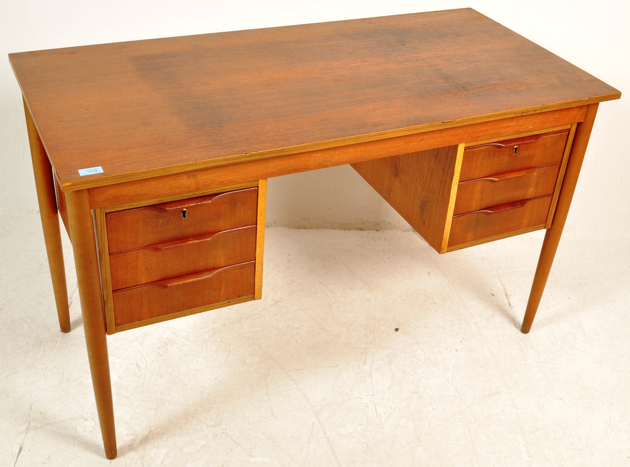 1970’S DANISH TEAK WOOD DESK BY LA-OS - Bild 2 aus 6