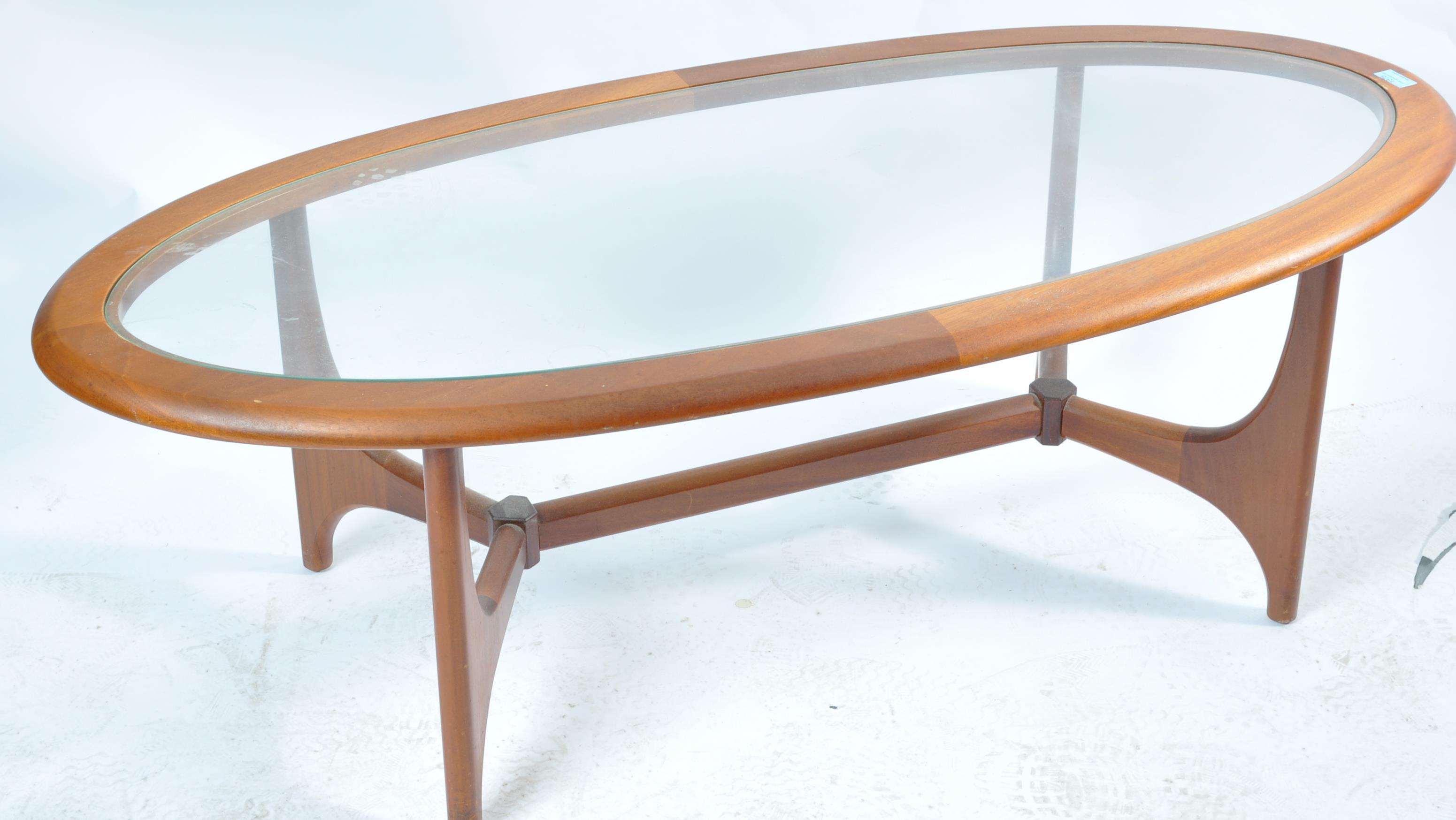 RETRO VINTAGE 20TH CENTURY CIRCA 1970S TEAKWOOD COFFE TABLE - Image 2 of 8