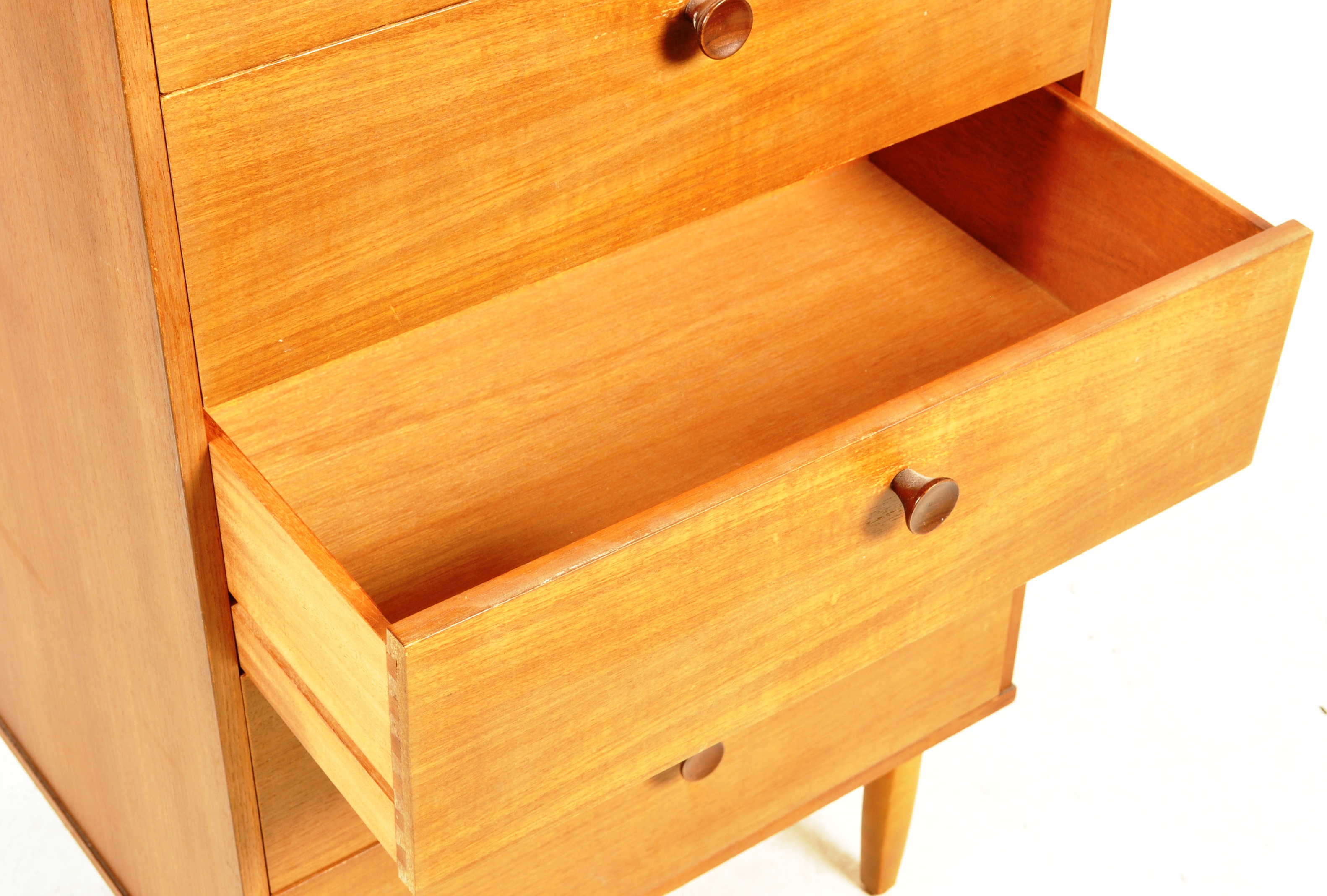 AVALON - BRITISH MODERN DESIGN - RETRO VINTAGE CIRCA 1960S TEAK WOOD CHEST OF DRAWERS - Image 5 of 7