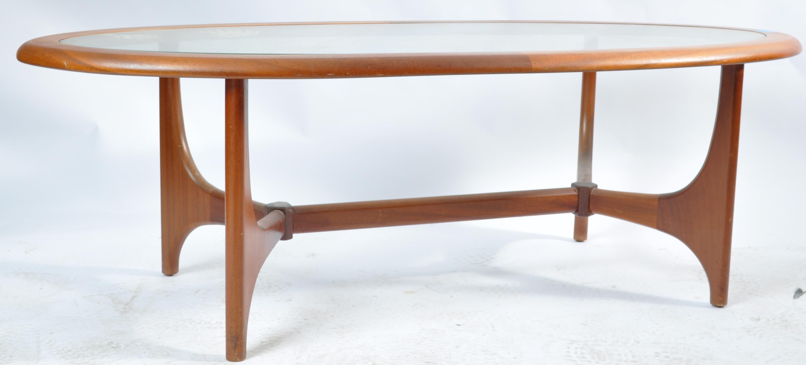 RETRO VINTAGE 20TH CENTURY CIRCA 1970S TEAKWOOD COFFE TABLE