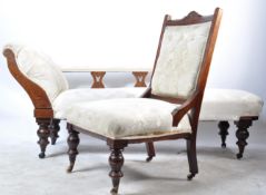 19TH CENTURY VICTORIAN MAHOGANY CHAISE LONGUE TOGETHER WITH A MATCHING LIBRARY CHAIR