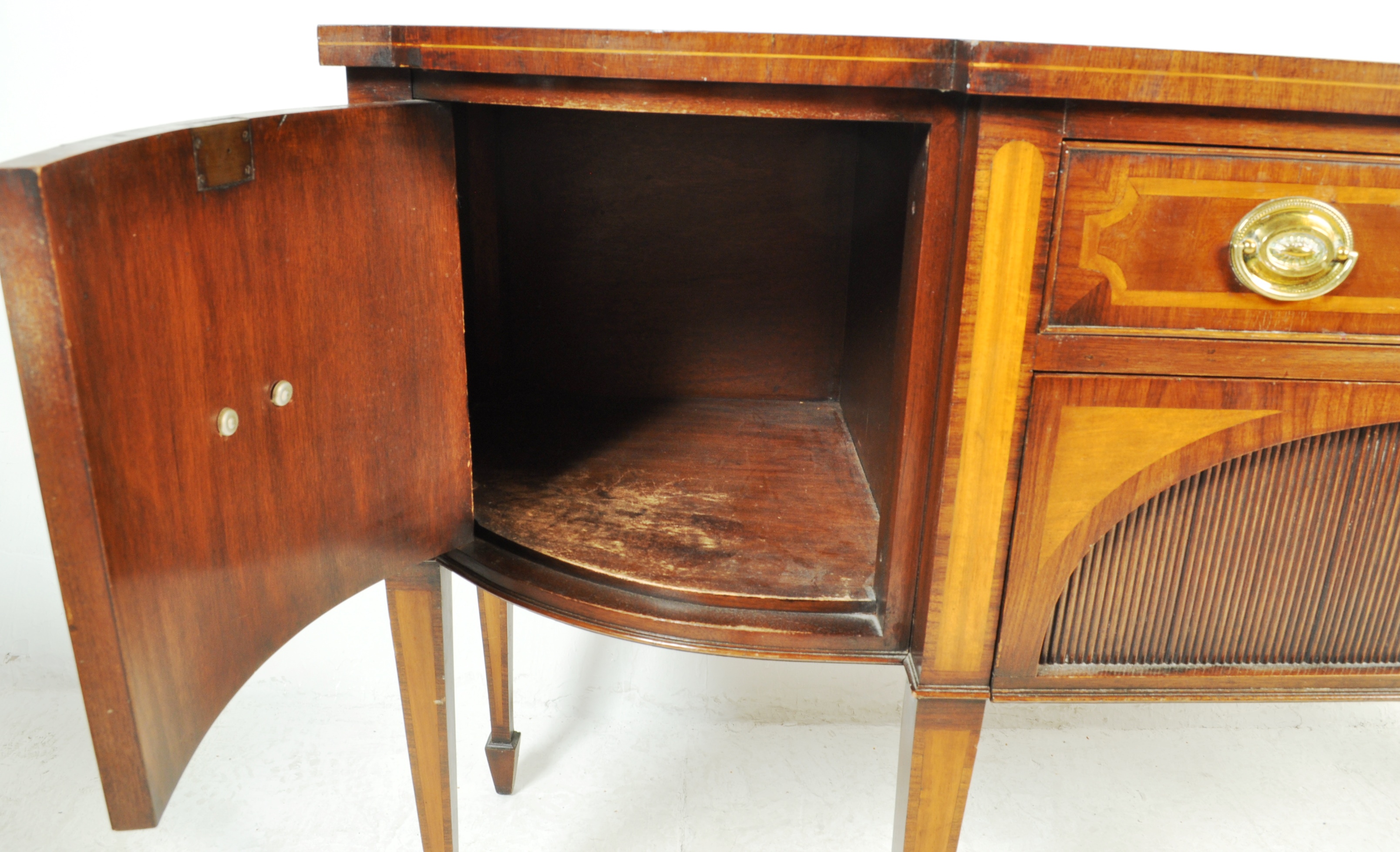 GEORGE III REVIVAL SIDEBOARD CREDENZA - Image 4 of 7