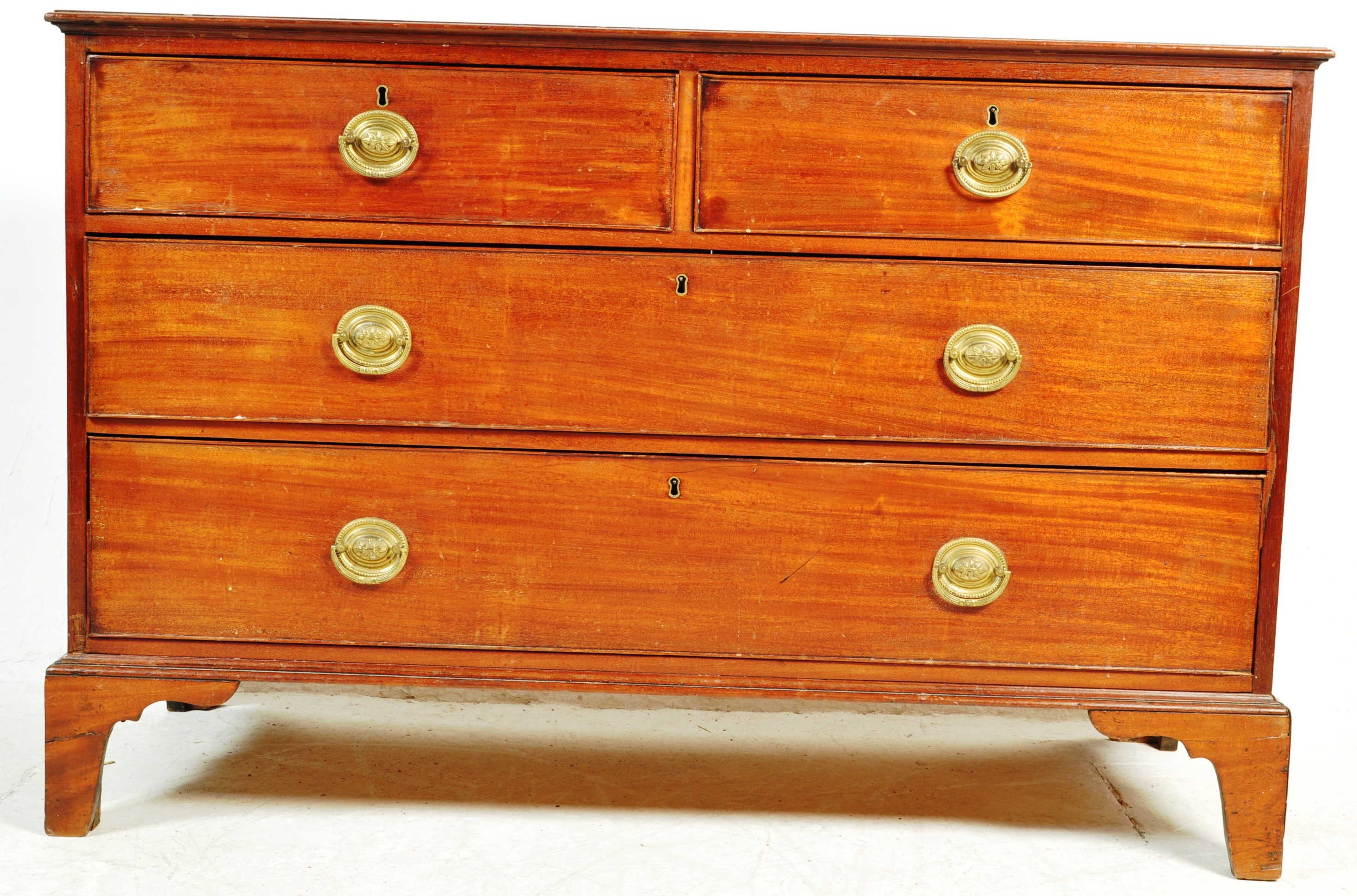 19TH CENTURY GEORGE III MAHOGANY CHEST OF DRAWERS