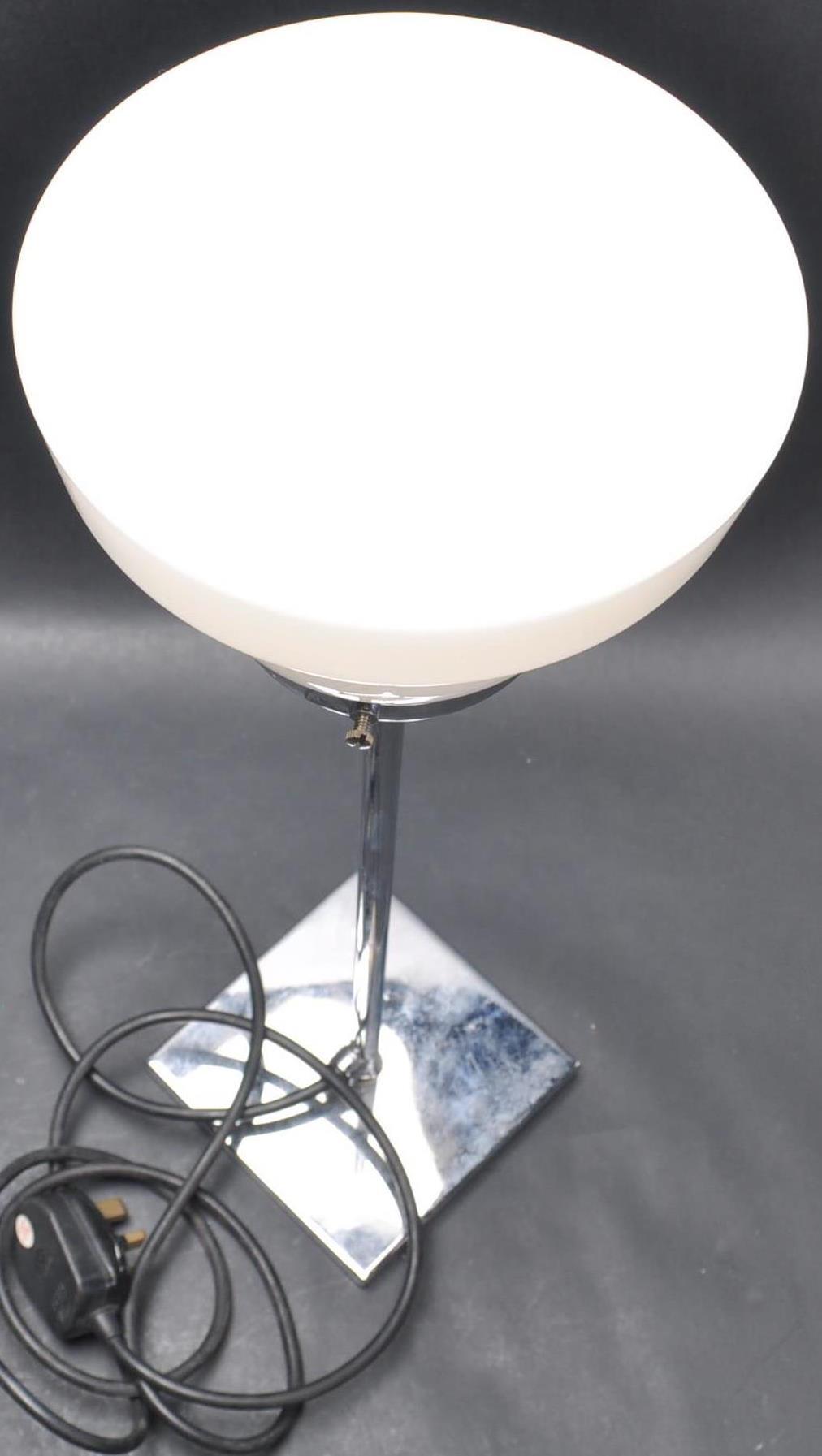 ART DECO STAYLE TABLE LAMP / TABLE LIGHT - Image 4 of 6