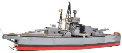 MID CENTURY SCRATCH BUILT MODEL BOAT / WARSHIP