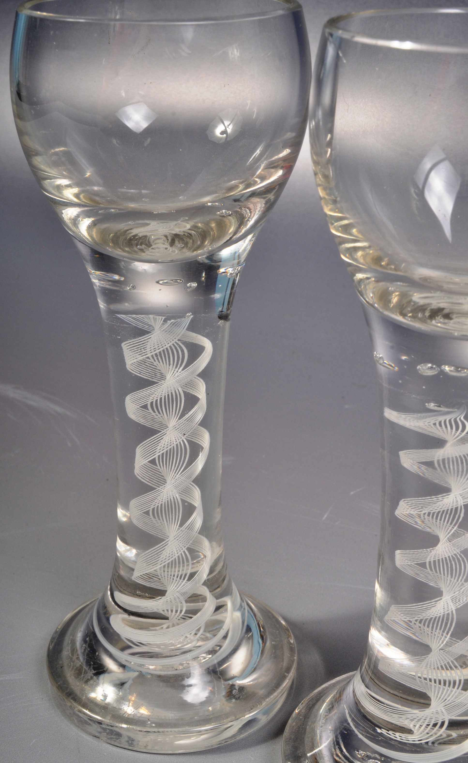 PAIR OF 19TH CENTURY DOUBLE SERIES AIR TWIST STEM SLING GLASSES - Image 3 of 5