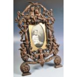 19TH CENTURY VICTORIAN DECORATIVE CAST IRON PHOTO FRAME