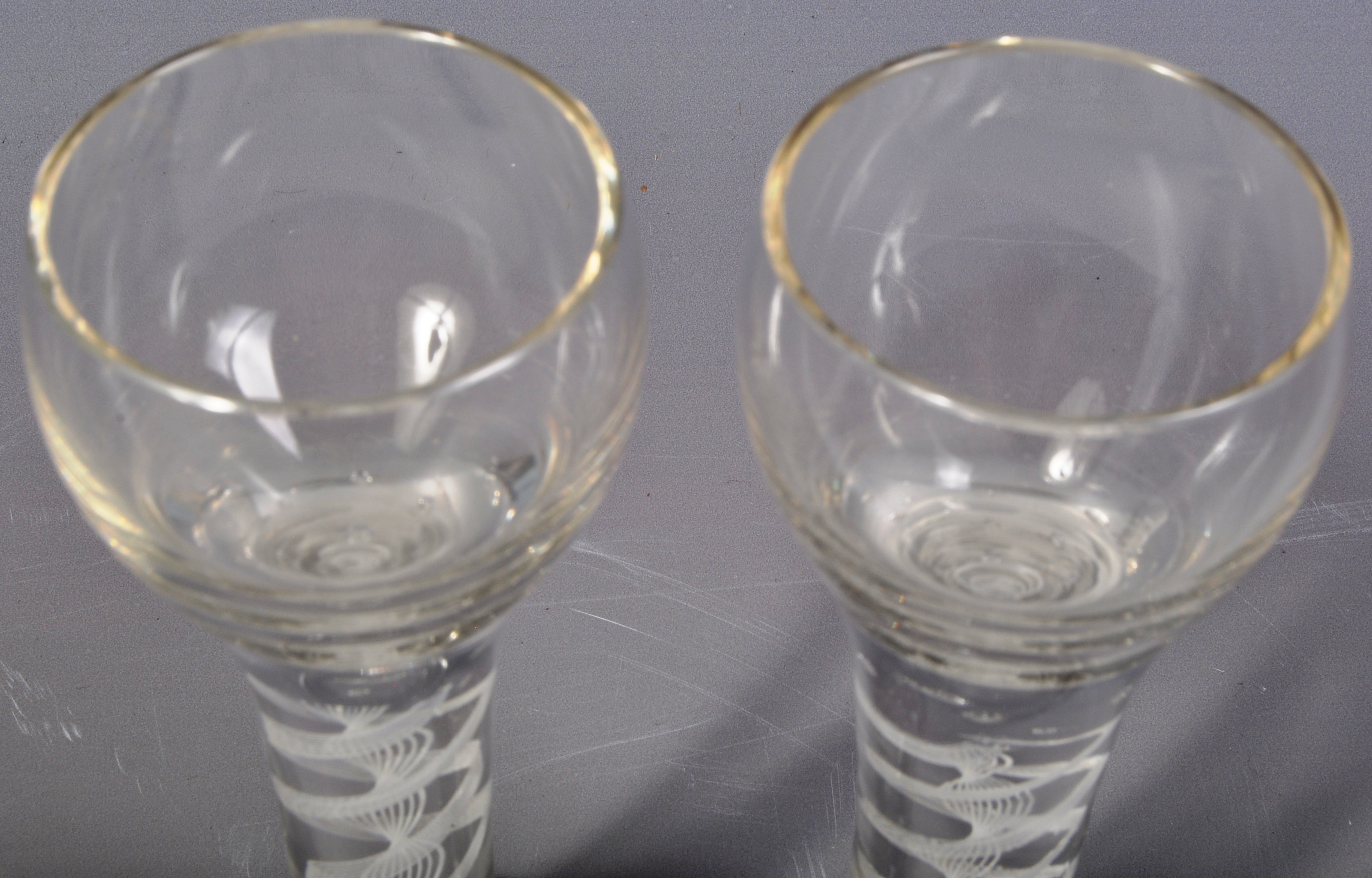 PAIR OF 19TH CENTURY DOUBLE SERIES AIR TWIST STEM SLING GLASSES - Image 2 of 5