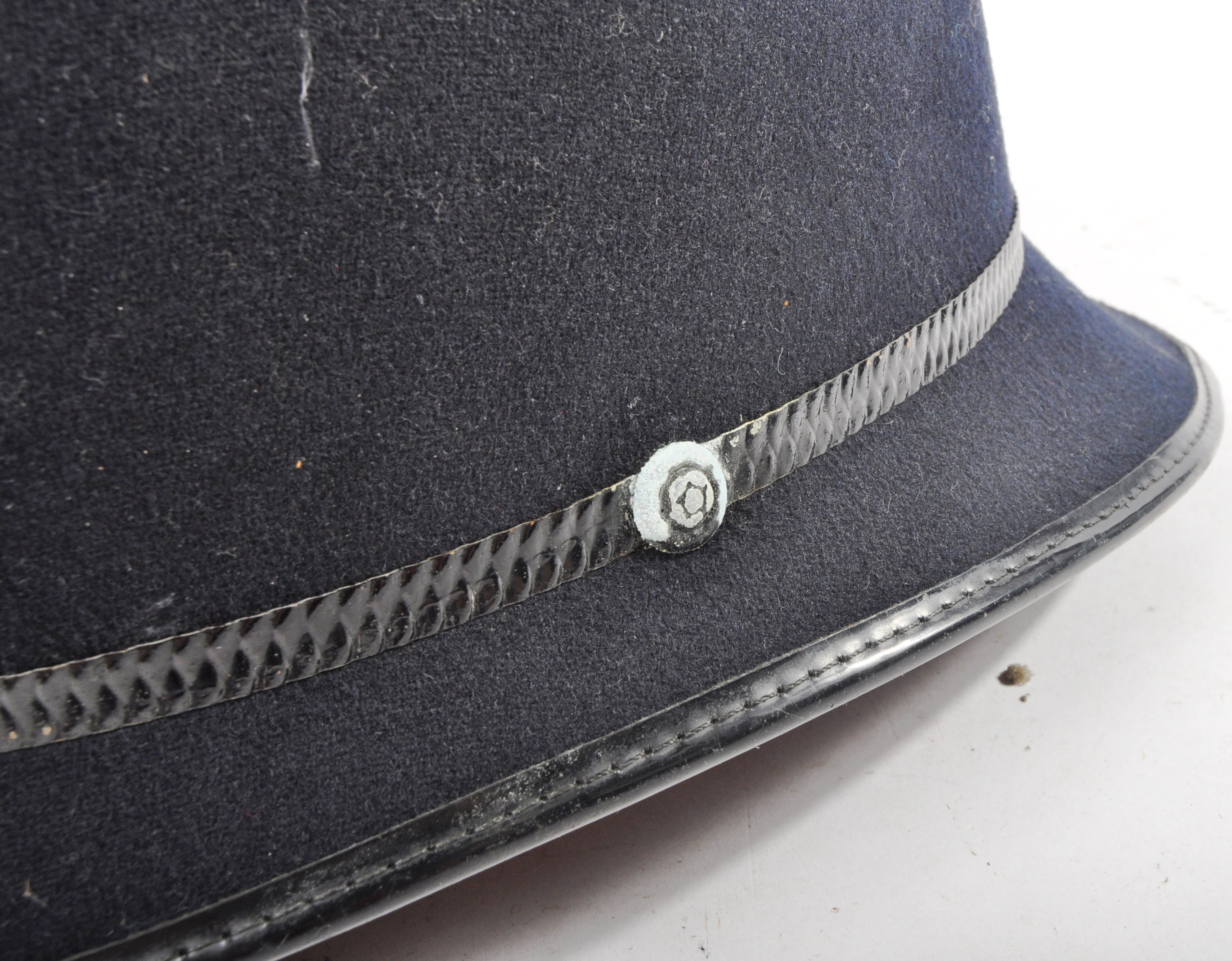 VINTAGE AVON & SOMERSET POLICE CONSTABULARY HELMET - Image 5 of 7