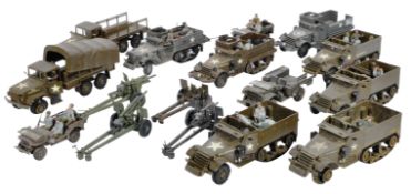 COLLECTION OF VINTAGE PLASTIC MODEL US ARMY TANKS