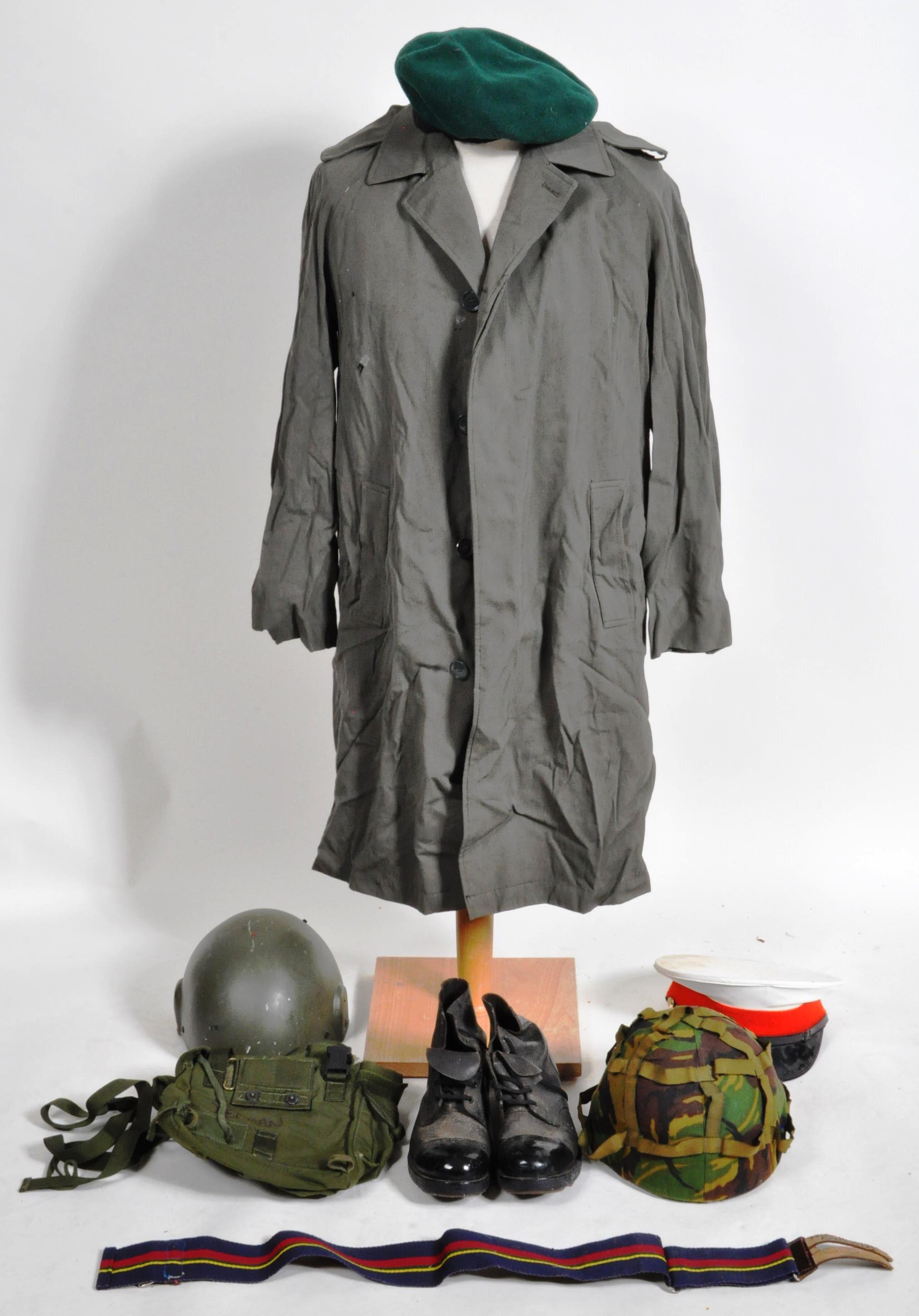 COLLECTION OF ASSORTED 20TH CENTURY BRITISH MILITARY UNIFORM ITEMS