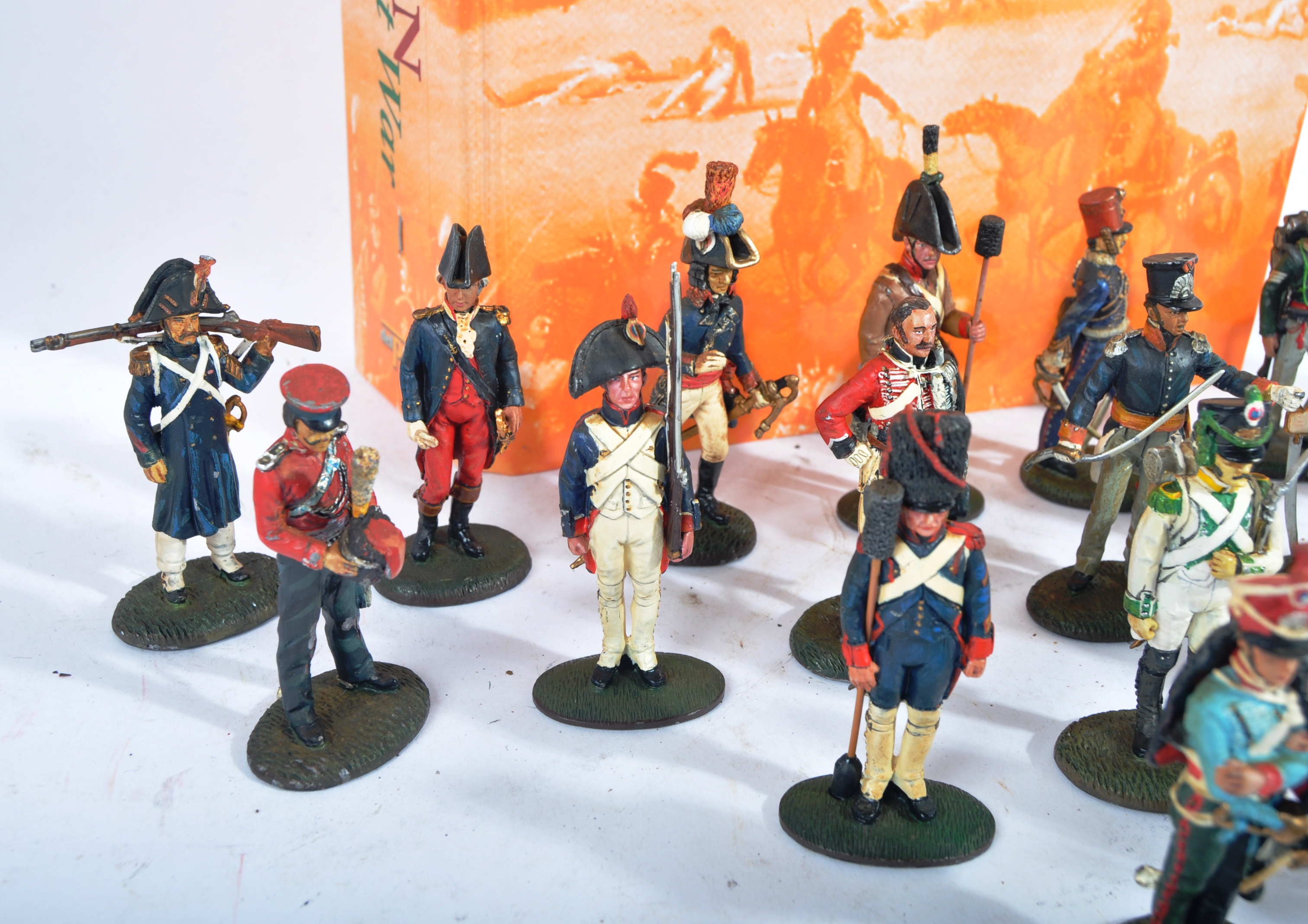 LARGE COLLECTION OF ASSORTED NAPOLEONIC WAR FIGURES & MAGAZINES - Image 2 of 8