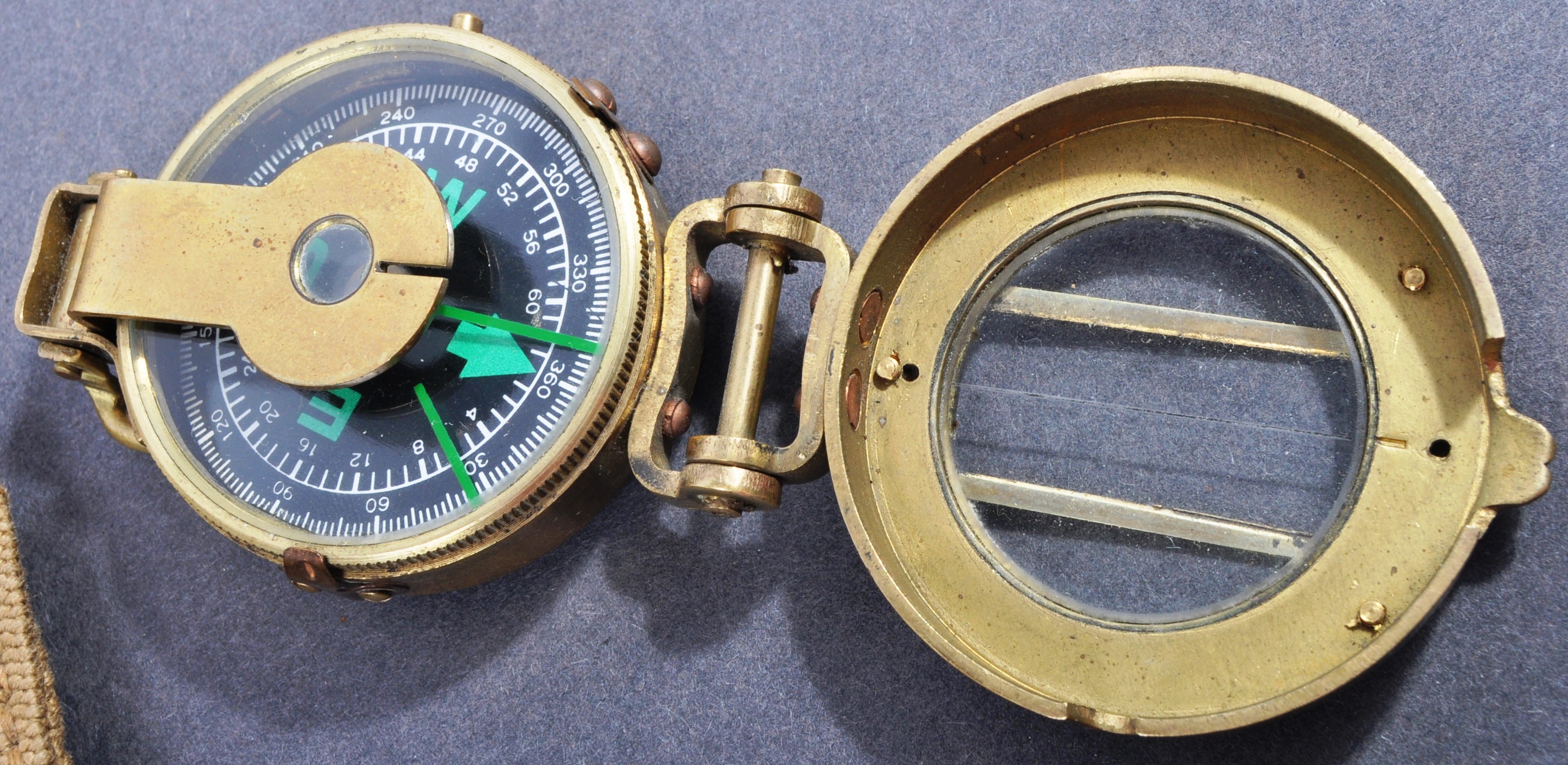 WWII SECOND WORLD WAR OFFICER'S TRAINING CORPS COMPASS 1943 - Image 2 of 7