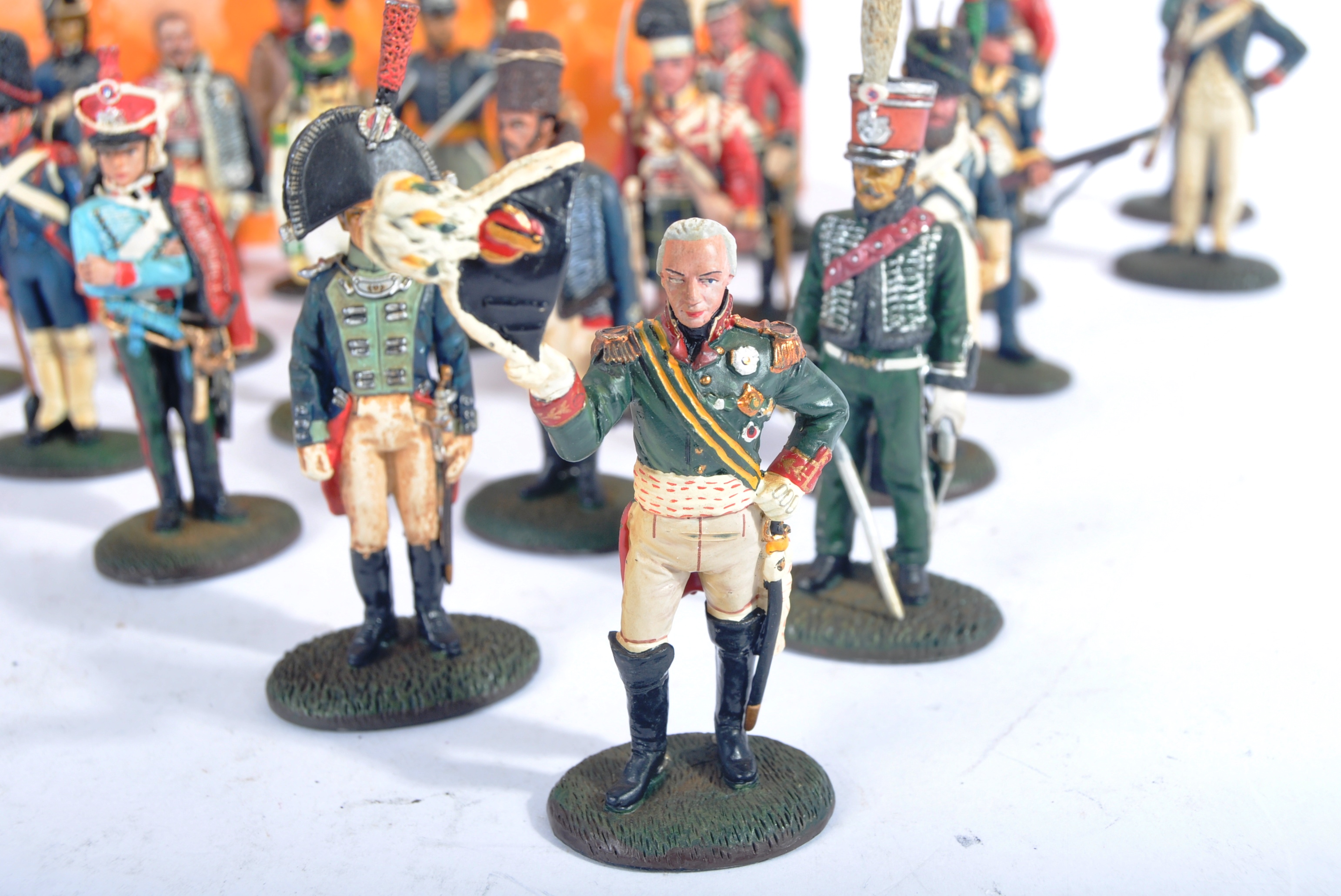 LARGE COLLECTION OF ASSORTED NAPOLEONIC WAR FIGURES & MAGAZINES - Image 5 of 8