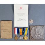 WWI FIRST WORLD WAR MEDAL GROUP & PLAQUE - GRENADIER GUARDS KIA