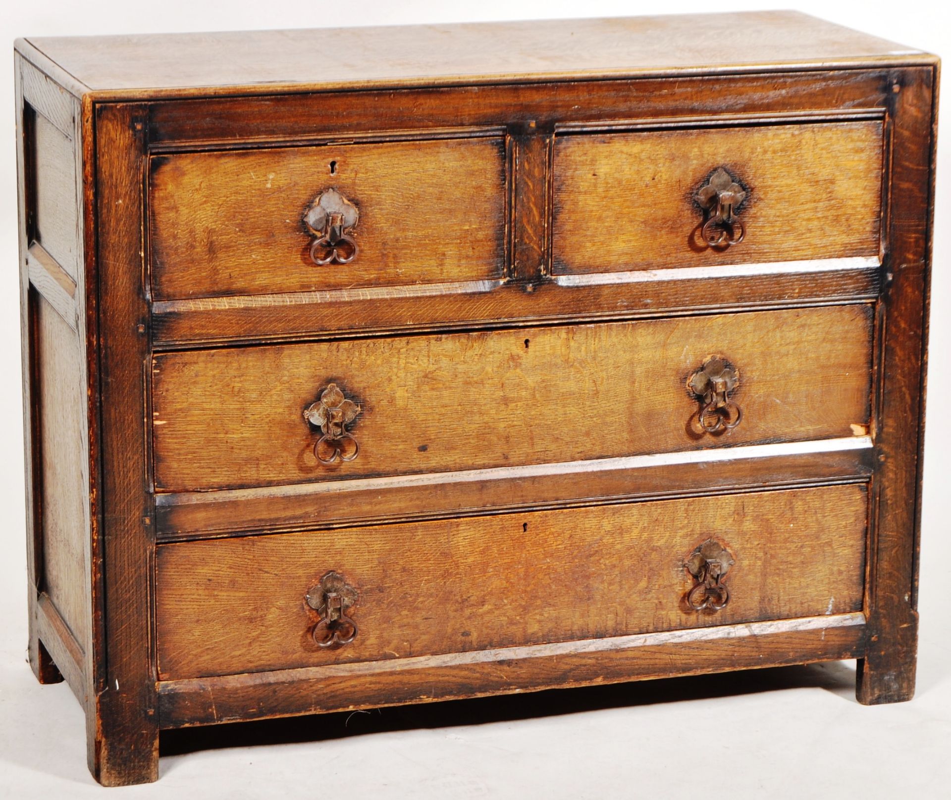 LIBERTY OF LONDON ARTS & CRAFTS OAK CHEST OF DRAWERS - Image 2 of 10