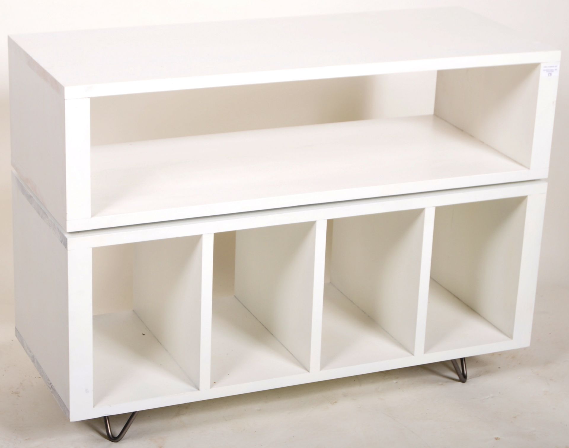 CONTEMPORARY MODERNIST MINIMALIST WHITE LAMINATED SIDEBOARD - Image 2 of 5