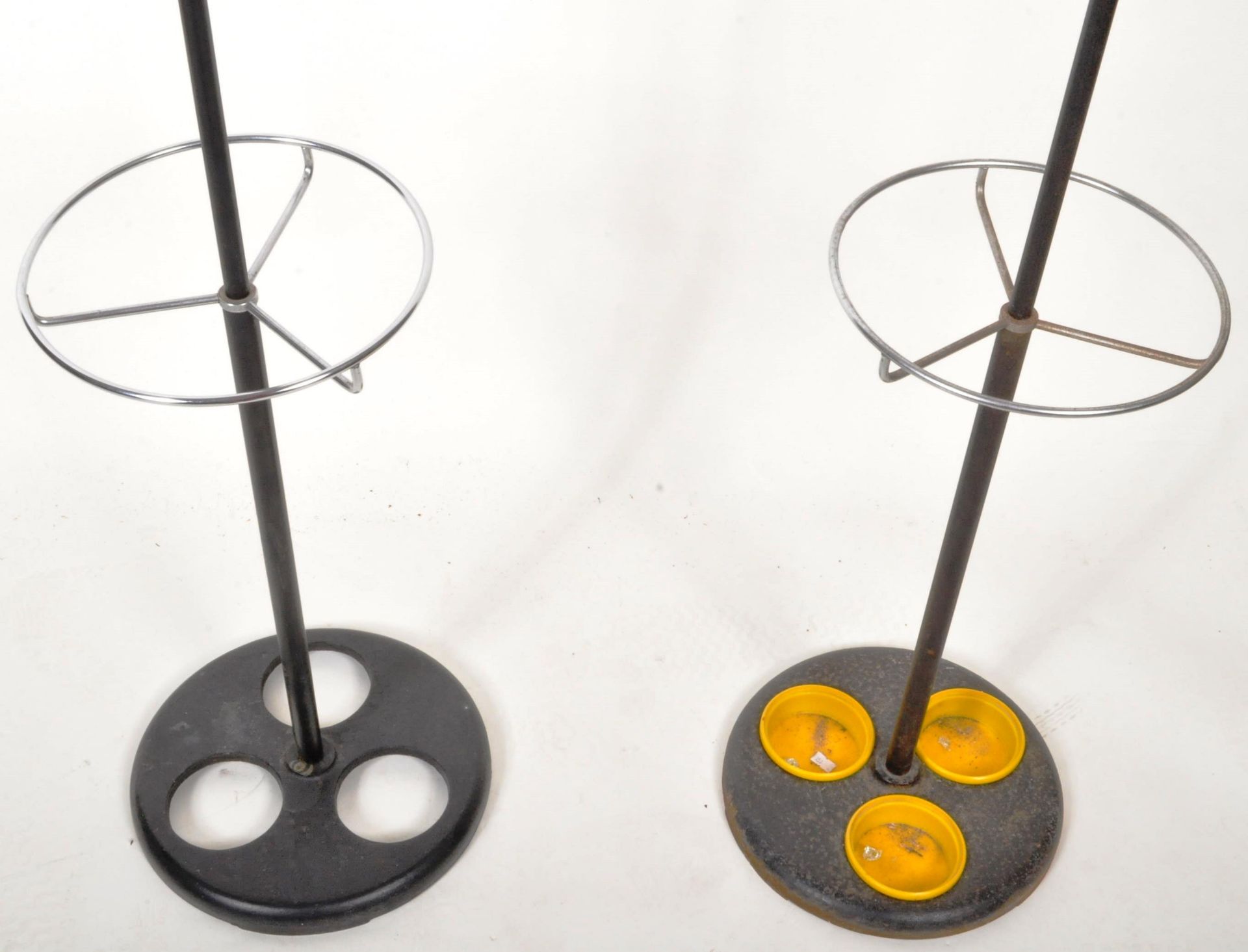 TWO MID CENTURY SPUTNIK ATOMIC SPACE AGE COAT AND HAT STANDS - Image 3 of 5